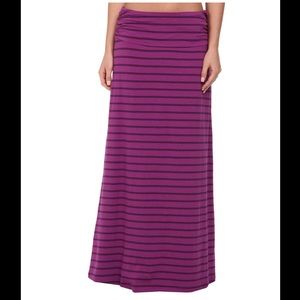 THE NORTH FACE • “Ava” A-Line Striped Maxi Skirt L